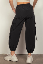 Load image into Gallery viewer, VERY J Elastic Waist Woven Cargo Pants
