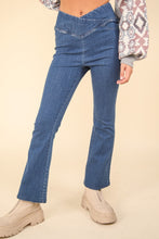 Load image into Gallery viewer, VERY J Washed Denim Stretchy Crossover Waist Leggings