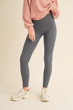 Load image into Gallery viewer, Yelete Full Size Fleece Lined High Waisted Leggings