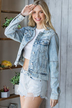 Load image into Gallery viewer, Veveret Distressed Button Up Denim Jacket