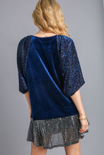 Load image into Gallery viewer, Umgee Round Neck Leopard Balloon Sleeve Velvet Top