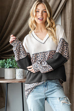 Load image into Gallery viewer, Heimish Color Block Long Sleeve Exposed Seam Top