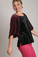Load image into Gallery viewer, Umgee Round Neck Leopard Balloon Sleeve Velvet Top