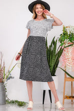 Load image into Gallery viewer, 9d0882df-168b-4c44-9b92-f9132a2735cf-Max