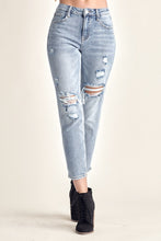 Load image into Gallery viewer, RISEN Distressed Slim Cropped Jeans