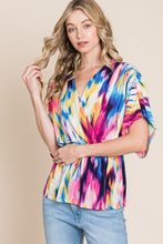 Load image into Gallery viewer, BOMBOM Printed Surplice Peplum Blouse
