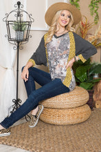 Load image into Gallery viewer, Celeste Full Size Floral Contrast Raglan Sleeve Top