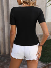 Load image into Gallery viewer, Round Neck Short Sleeve Knit Top