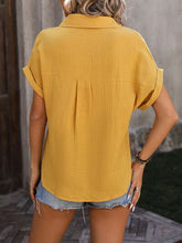 Load image into Gallery viewer, Textured Pocketed Button Up Shirt