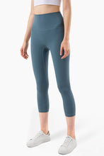 Load image into Gallery viewer, Feel Like Skin Elastic Waistband Cropped Yoga Leggings