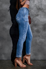 Load image into Gallery viewer, Button Fly Center Seam High Rise Jeans