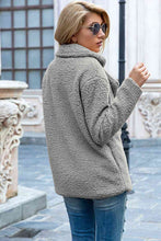Load image into Gallery viewer, Full Size Lapel Collar Sherpa Coat