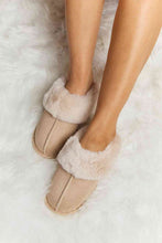 Load image into Gallery viewer, Melody Fluffy Indoor Slippers