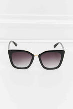 Load image into Gallery viewer, Cat Eye Full Rim Polycarbonate Sunglasses