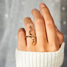 Load image into Gallery viewer, Snake Shape 18K Gold-Plated Bypass Ring
