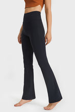 Load image into Gallery viewer, Elastic Waist Flare Yoga Pants