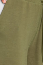 Load image into Gallery viewer, Drawstring Elastic Waist Sports Shorts with Pockets