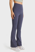 Load image into Gallery viewer, Elastic Waist Flare Yoga Pants