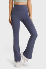 Load image into Gallery viewer, Elastic Waist Flare Yoga Pants