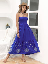 Load image into Gallery viewer, Smocked Printed Tube Midi Dress