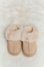 Load image into Gallery viewer, Melody Fluffy Indoor Slippers