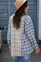 Load image into Gallery viewer, Plaid Contrast Button Front Shirt