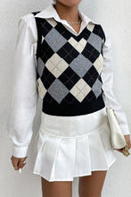 Load image into Gallery viewer, Argyle V-neck Knitted Vest
