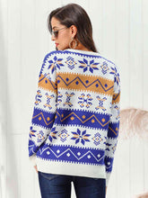 Load image into Gallery viewer, Snowflake Pattern Round Neck Sweater
