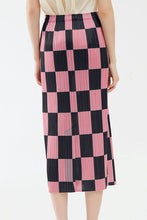 Load image into Gallery viewer, Checkerboard Accordion Pleated Midi Skirt