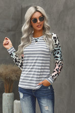 Load image into Gallery viewer, Leopard Striped Splice Long Sleeve Top