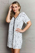 Load image into Gallery viewer, MOON NITE Quilted Quivers Button Down Sleepwear Dress