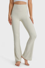 Load image into Gallery viewer, Elastic Waist Flare Yoga Pants