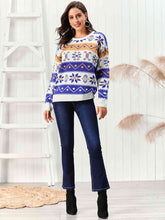 Load image into Gallery viewer, Snowflake Pattern Round Neck Sweater