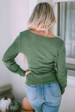 Load image into Gallery viewer, Scoop Neck Long Sleeve Top