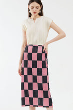 Load image into Gallery viewer, Checkerboard Accordion Pleated Midi Skirt