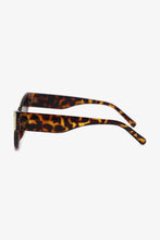 Load image into Gallery viewer, UV400 Rhinestone Trim Cat-Eye Sunglasses
