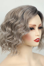 Load image into Gallery viewer, Synthetic Short Wavy Wigs 4''