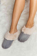 Load image into Gallery viewer, Melody Fluffy Indoor Slippers