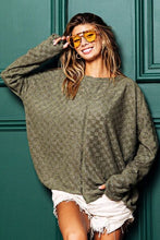 Load image into Gallery viewer, BiBi Checkered Thumbhole Long Sleeve T-Shirt