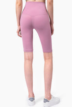 Load image into Gallery viewer, Breathable High-Rise Wide Waistband Biker Shorts