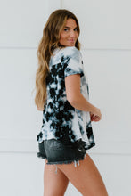 Load image into Gallery viewer, Sew In Love Abstract Print Art Full Size Run Printed Notched Tee