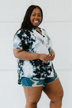 Load image into Gallery viewer, Sew In Love Abstract Print Art Full Size Run Printed Notched Tee