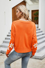 Load image into Gallery viewer, Flower Pattern Button Front Cardigan