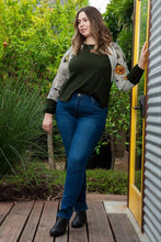 Load image into Gallery viewer, Plus Size Floral Waffle-Knit Round Neck Blouse