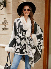 Load image into Gallery viewer, Faux Fur Trim Poncho
