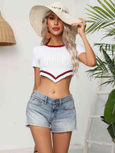 Load image into Gallery viewer, Contrast Round Neck Short Sleeve Cropped Knit Top