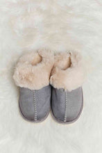 Load image into Gallery viewer, Melody Fluffy Indoor Slippers