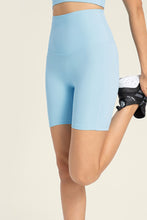 Load image into Gallery viewer, Seamless High-Rise Wide Waistband Biker Shorts