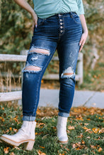 Load image into Gallery viewer, Plus Size Button Fly Distressed Jeans