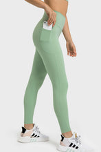 Load image into Gallery viewer, V-Waist Yoga Leggings with Pockets